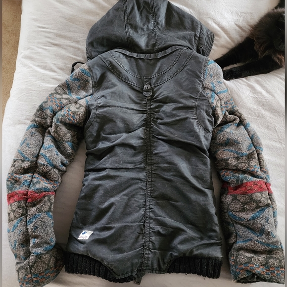 Ladies Khujo Jacket - Picture 7 of 12